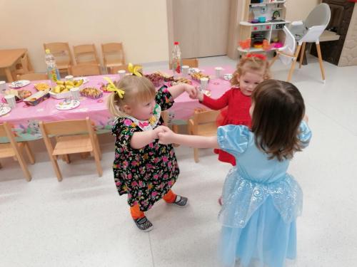 424810609 362408089875785 2840084356791657791 n