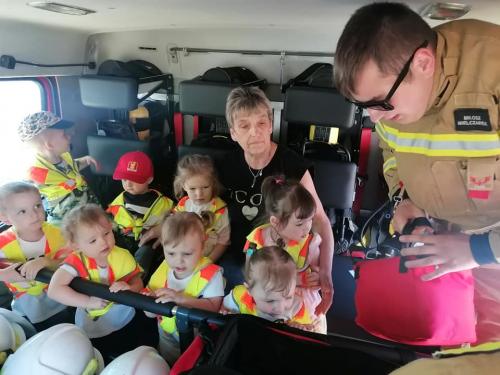 444123784 424722703644323 3841661765611955775 n