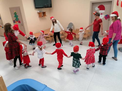 469102273 560402153409710 1699686730013149265 n